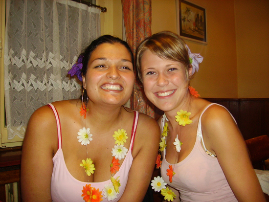 Katia et Corinne à l'enterrement de vie de jeune fille d'Anya