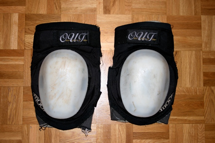 1ère paire de genouillères 1ère paire de genouillères