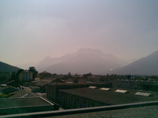 Vue depuis le toit de l'arsenal d'Aigle, direction Valais Vue depuis le toit de l'arsenal d'Aigle, direction Valais
