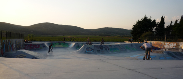 session au bowl de Poussan session au bowl de Poussan