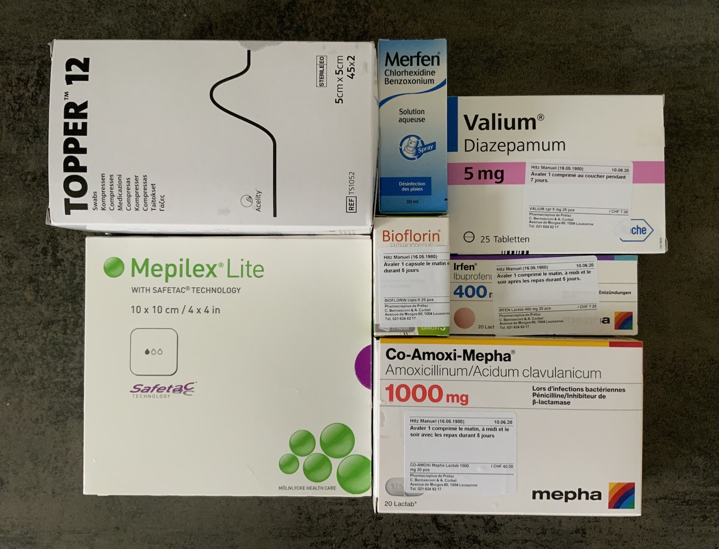 Pansements, désinfectant, relaxant, anti-bio, anti-inflammatoire… Pansements, désinfectant, relaxant, anti-bio, anti-inflammatoire…