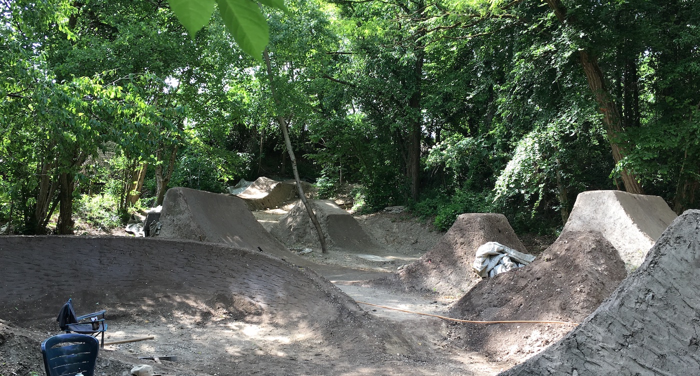 Hand-building BMX trails Hand-building BMX trails