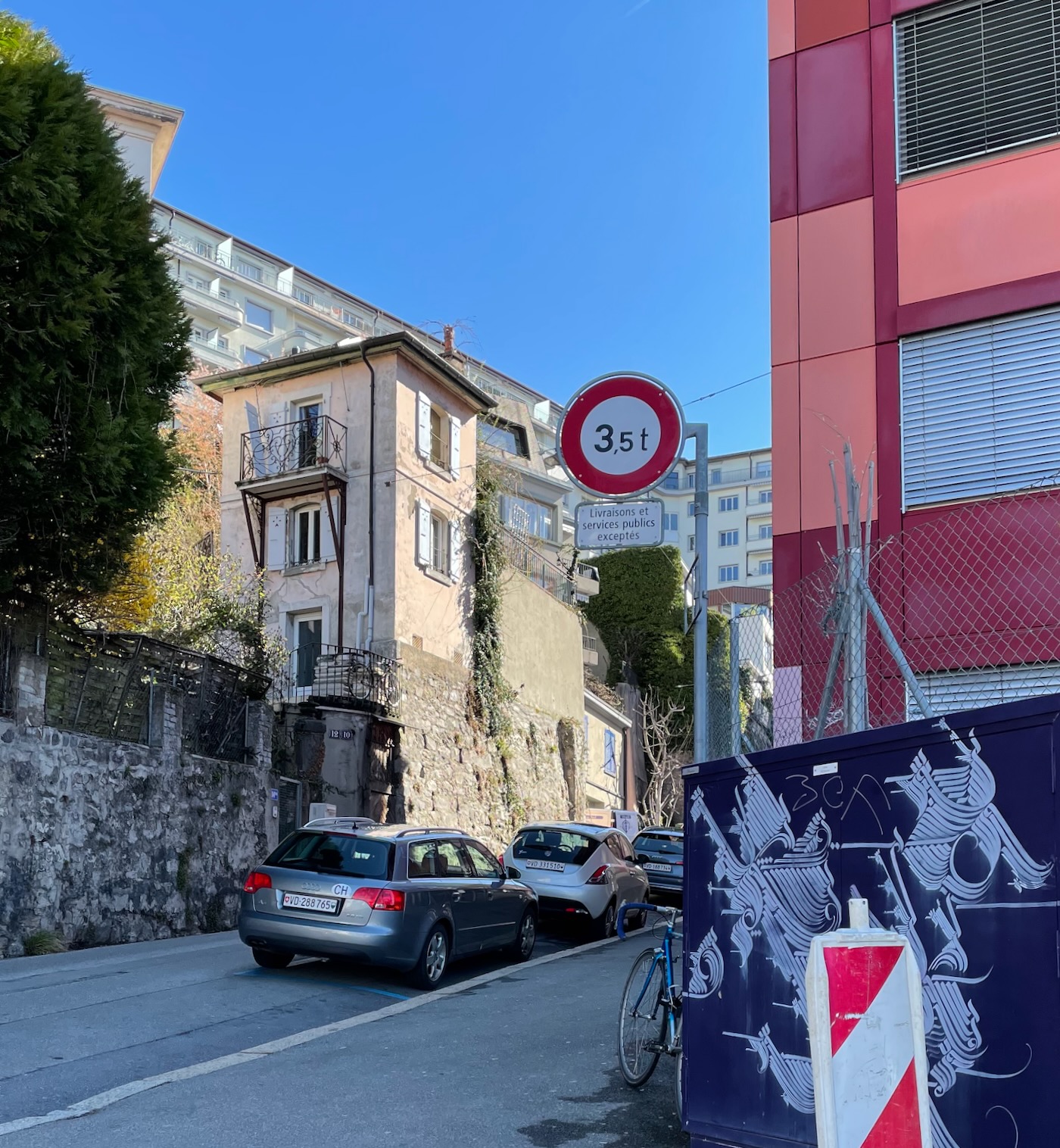 Chemin de Boston 10–12 Chemin de Boston 10–12